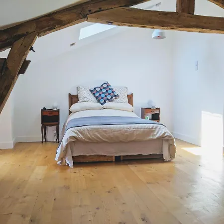 Rue Des Fleurs Puycelsi Tatil Evi