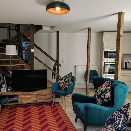 Rue Des Fleurs Puycelsi *