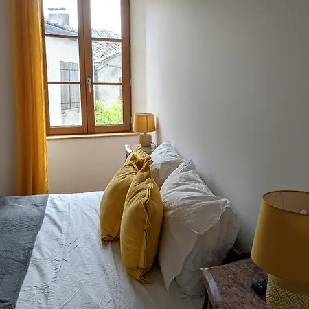 Ferienhaus Rue Des Fleurs Puycelsi *