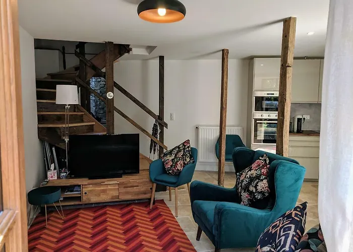 Rue Des Fleurs Puycelsi *