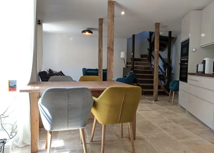 Rue Des Fleurs Puycelsi Casa vacanze Puycelci